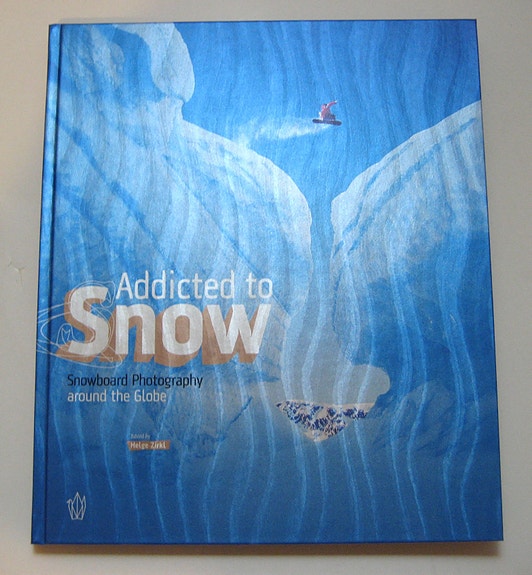 Addicted to Snow snowboard photography lumilautailu kirja