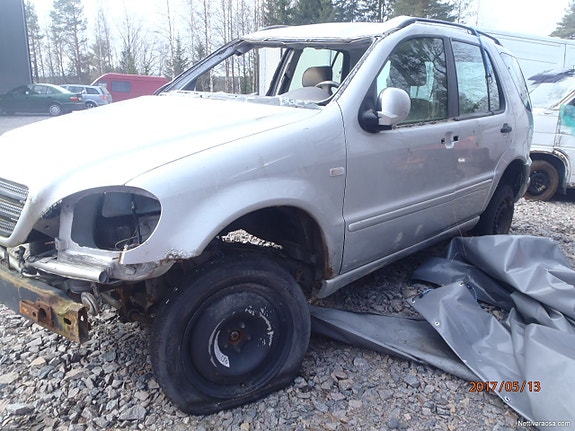 Mecedes-Benz ML W163