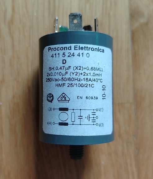 Electrolux AEG 1521029106 kytkentäsuojapiiri häiriönpoistokondensaattori