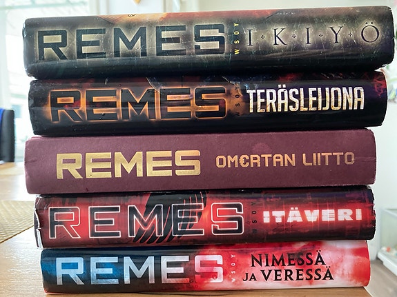 Ilkka Remes kirja * 5 kpl
