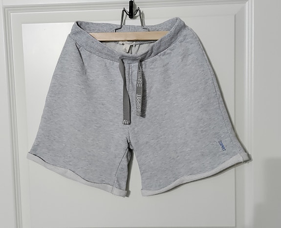 Esprit college shortsit 164cm