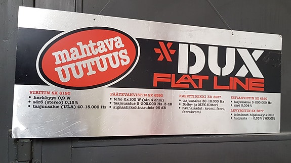 Kaupan vanha DUX kyltti
