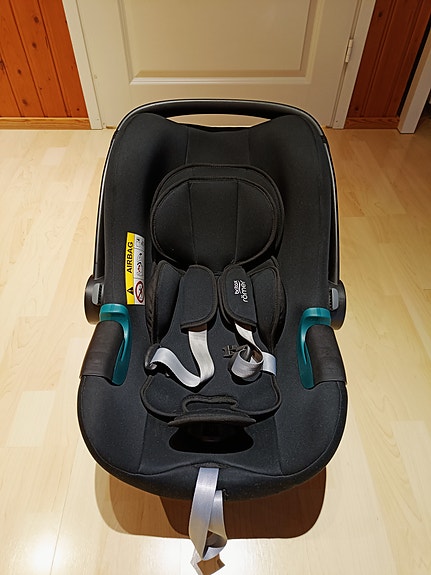 Britax Baby-Safe 3 i-Size turvakaukalo
