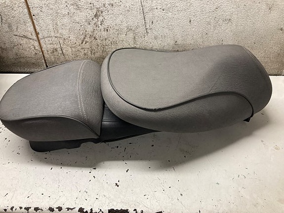 Buddyseat Piaggio Vespa GTV Harmaa