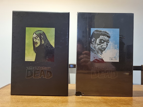 Walking Dead Slipcase Omnibus 2 & 3 IMAGE