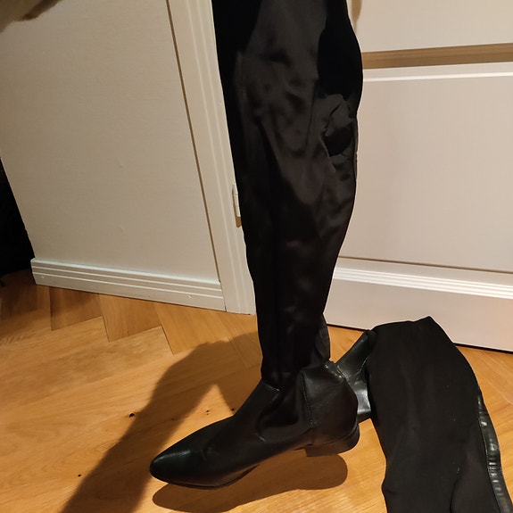 Pitkät "nahka" saappaat 38