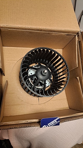 Ford Transiitin puhallin moottori