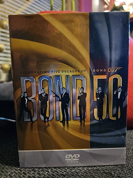 Bond 50 DVD-BOKSI