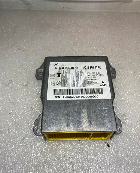 Mercedes E w212 Airbag ohjainboksi A2129011105 A2129018508
