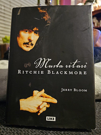 Ritchie Blackmore - Musta ritari