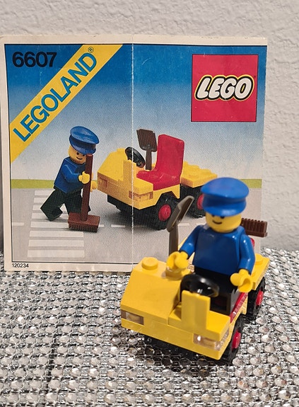 Retro lego huoltoauto 6607