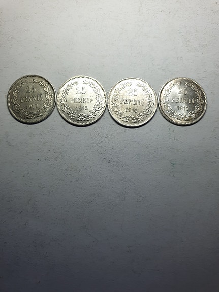 25 penniä hopeaa