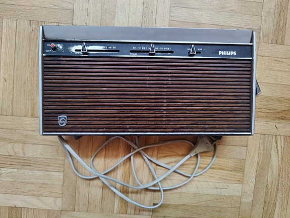 Product image 1 of 2