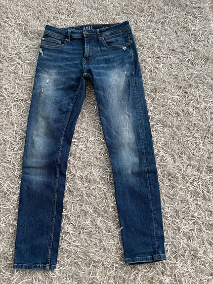 Poikien/miesten farkut 30/32