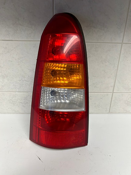 Opel Astra G farmarin vasen takavalo