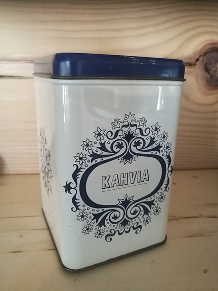 Vanha kahvipurkki
