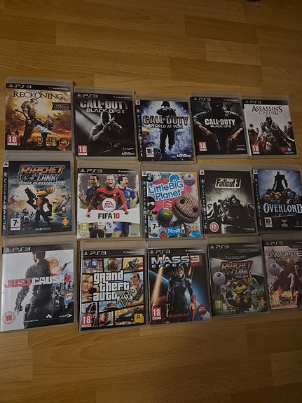 PS3 pelejä