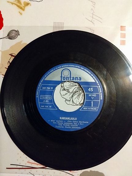 The Three Voices 7" Kansanlaulu