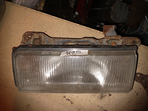 Mazda 626 HB '86 umpiot