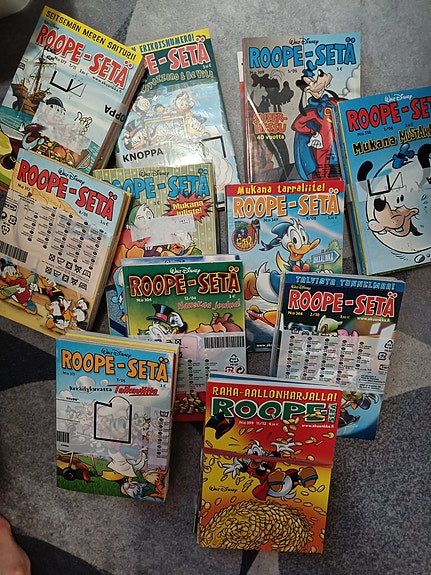 Roope ankka taskukirjat.