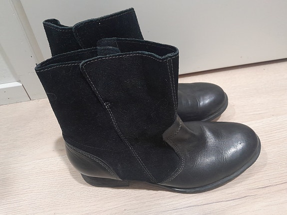 Clarks mustat naisten kengät koko 38