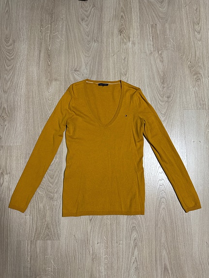 Tommy Hilfiger paita koko S