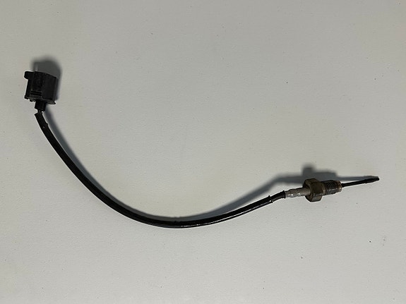 RAM 2500/3500 6.7 Cummins anturi pakokaasun lämpötila EGT sensor (Dodge)
