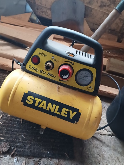 Stanley kompura