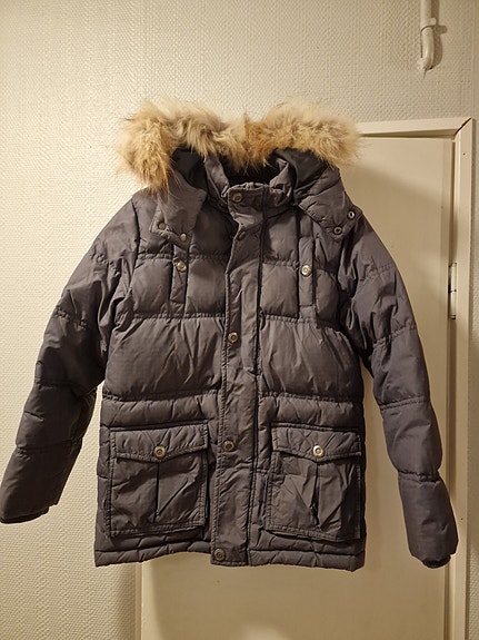 Raahe, Pyhäjoki. Talvitakki toppatakki 134 takki
