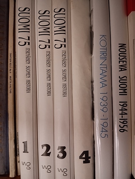 Suomi 75 Itsenäisen suomen historia.