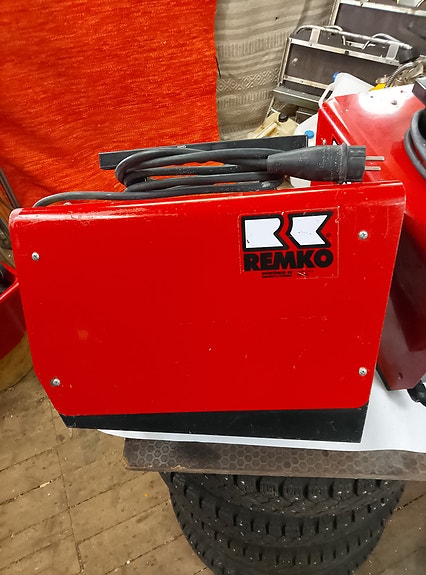 3,2 KW sähkölämmitin Remko