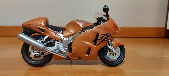 Suzuki Hayabusa pienoismalli