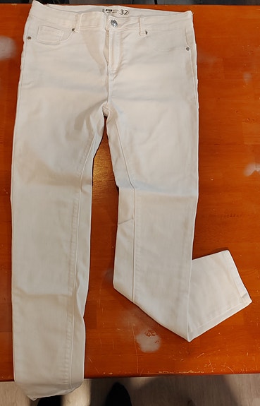 Naisten skinny jeans/housut