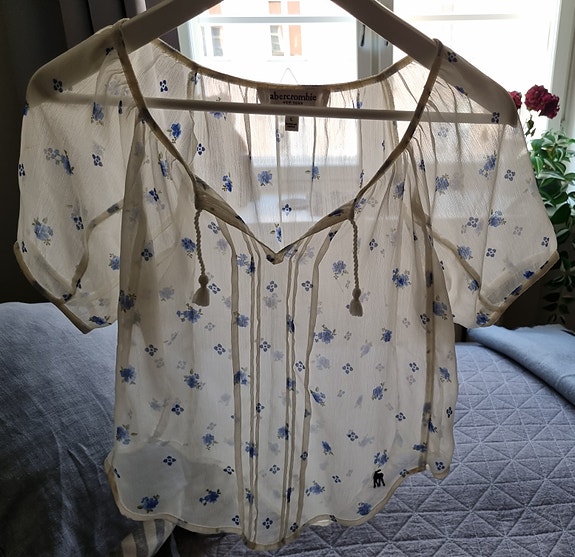 Abercrombie kids paita L (10-12v, 140-150cm)