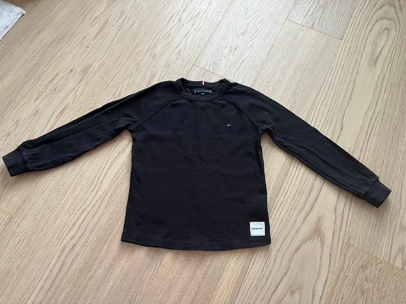 Tommy Hilfiger paita