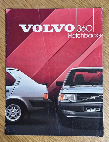 Volvo 360 Hatchbacks -esite 1984 (Englanti)