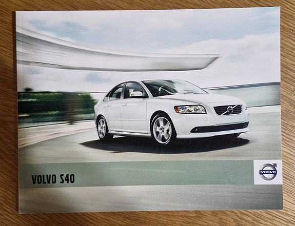 Volvo S40 -esite 2011