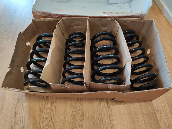 Eibach madallusjouset Tesla Model 3