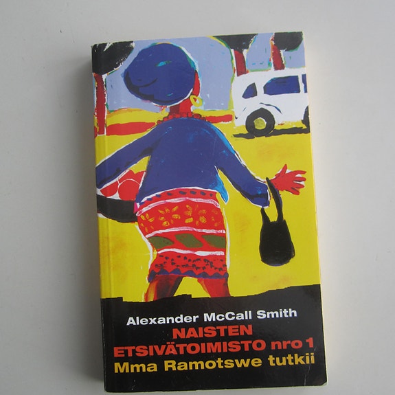 Alexander McCall Smith Naisten Etsivätoimisto nro 1 Kirja