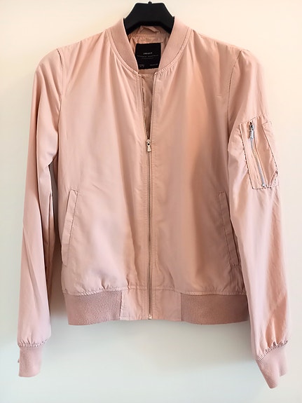 ZARA BASIC naisten bombertakki, XS - S.