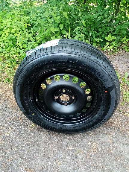 Opel kesärenkaat 15"