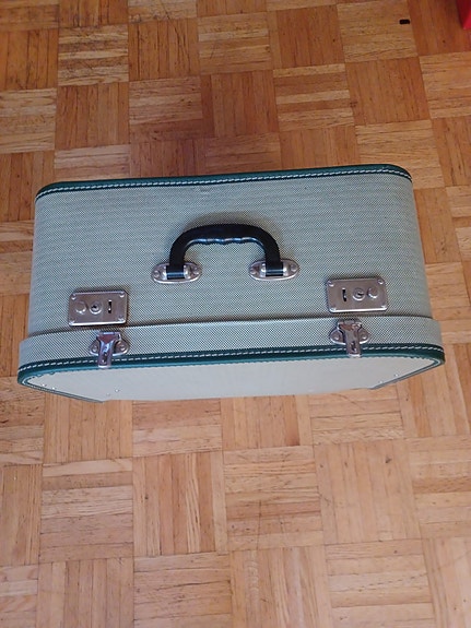 Product image 1 of 3