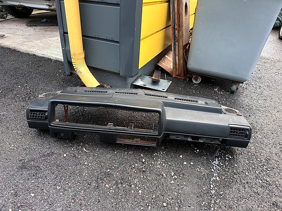 Golf Mk2 GTD OEM PEHMEÄ KOJELAUTA