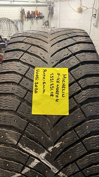 Käytetyt nastarenkaat  2 KPL 255/35R18 Michelin X ice North4