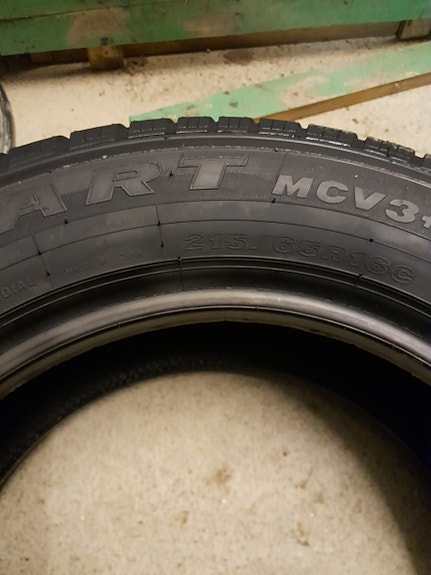Maxxis Vansmart MCV3+ renkaat 215/65 R16C