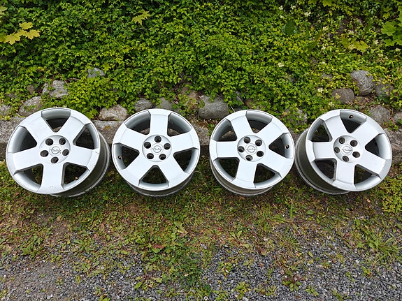 Opel Omega 17" Alumiinivanteet