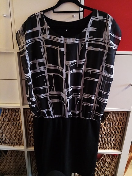 Janina F viskoosimekko, XL
