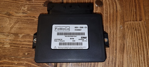 UUSI! Volvo sähköinen käsijarru ohjausboksi 6G91-2598-CH 31445647