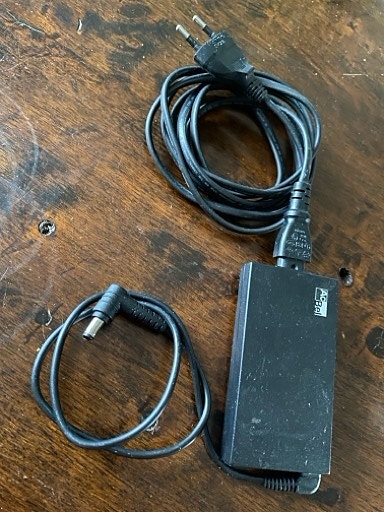 Ac Bel 65 W verkkovirtalaturi tietokoneelle. Hki