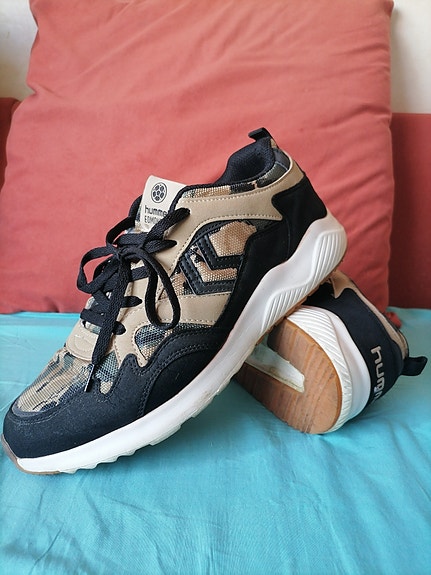 Hummel camo lenkkarit 43
